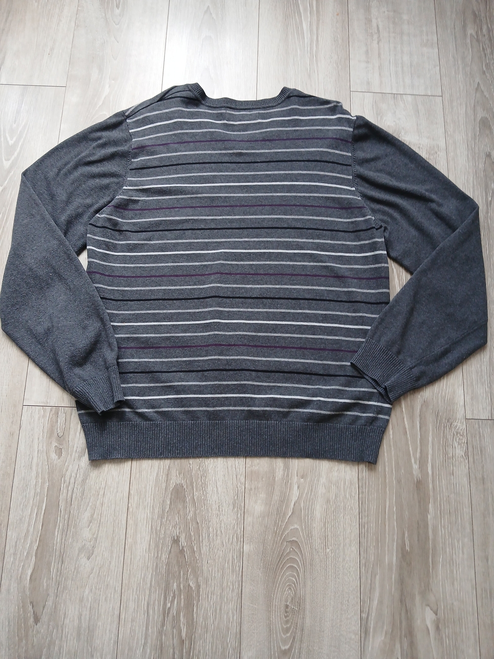 Emanuel Ungaro Gray V-Neck Stripe Sweater 100 % Cotton - Picture 11 of 12